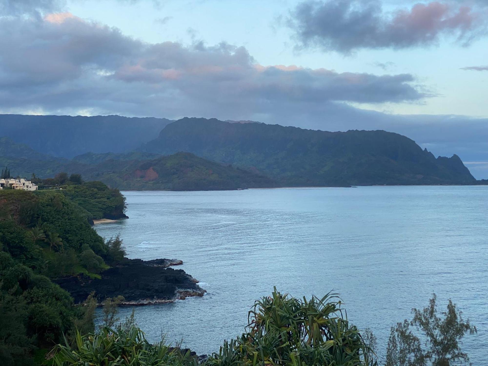 Puu Poa Ocean Bluff Condo, Incredible Views, Walk To Beaches, Pool & Tennis Princeville Exteriör bild